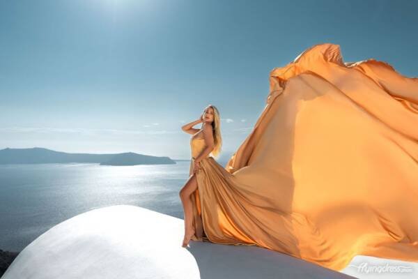 Flying Dress Photo Session – Hurghada - Image 3